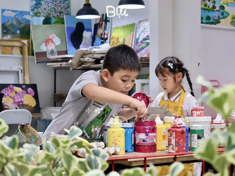 Lợi ích khi cho bé học vẽ từ sớm Lợi ích khi cho bé học vẽ từ sớm
