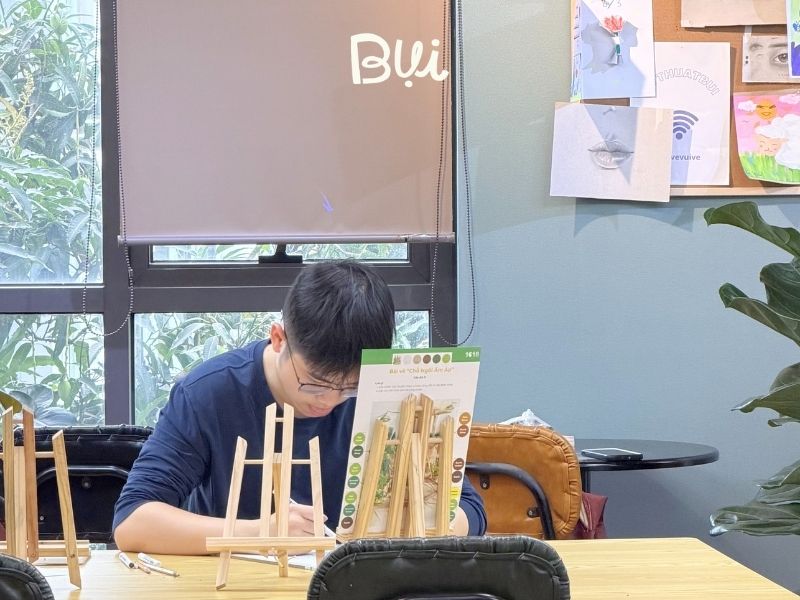 Lớp dạy vẽ tại 14 Phạm Huy Thông Quận Ba Đình của Bụi Lớp dạy vẽ tại 14 Phạm Huy Thông Quận Ba Đình của Bụi
