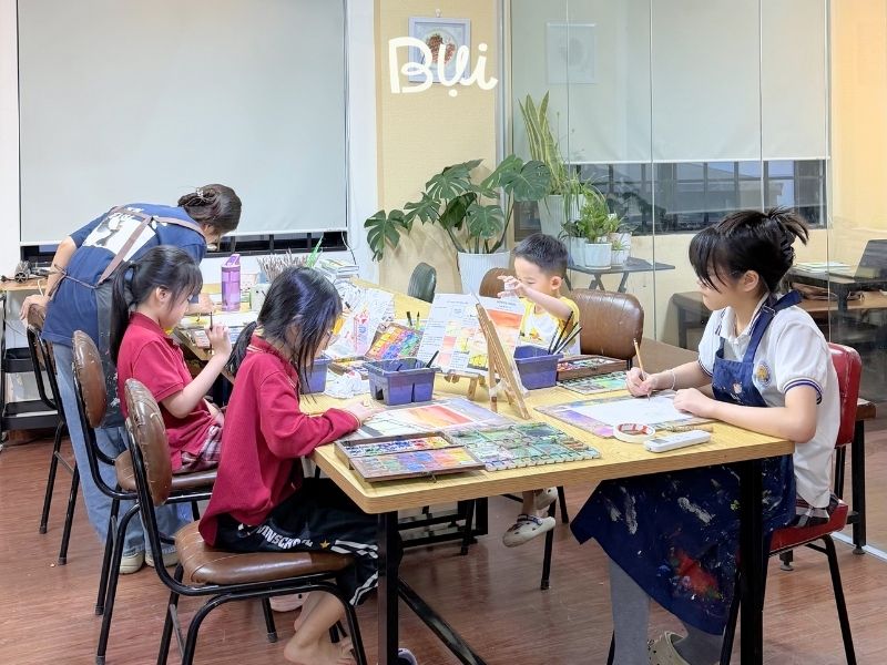 Mỹ Thuật Bụi, địa điểm dạy vẽ cho bé khu vực Hoàng Mai Mỹ Thuật Bụi, địa điểm dạy vẽ cho bé khu vực Hoàng Mai