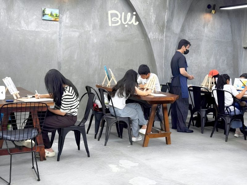 Mỹ Thuật Bụi - Lớp học vẽ cho người lớn khu vực Thủ Đức