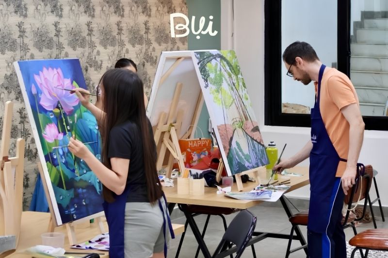 Hành trình 14 xây dựng ngôi nhà chung cho người yêu vẽ của Bụi